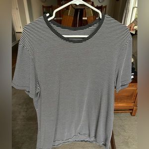 Lululemon t-shirt (Fundamental)